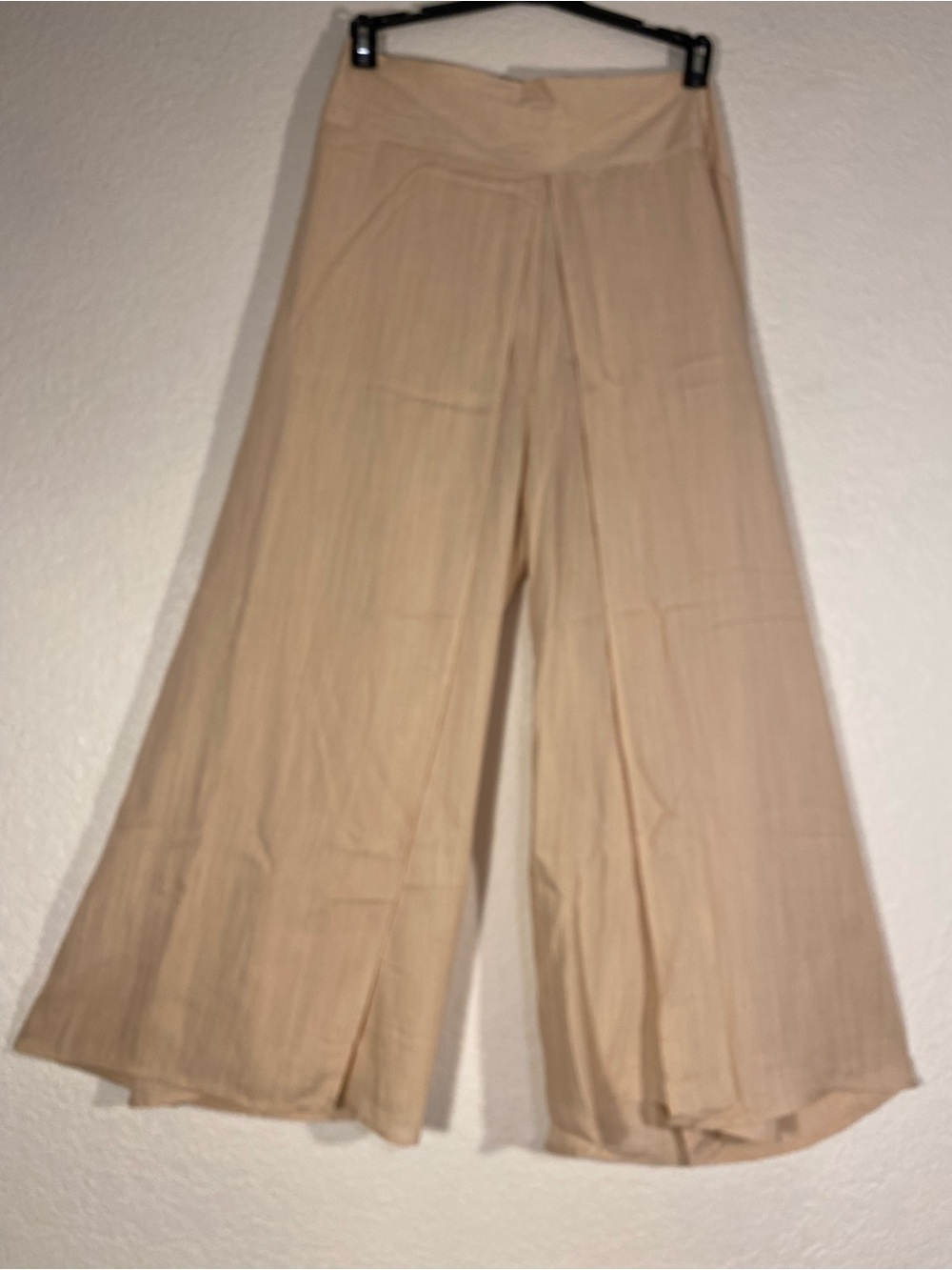 Coco + Carmen Light Beige Wide-Leg Flow Pants